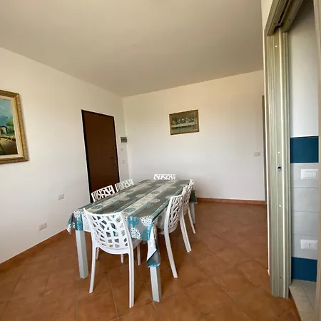 Con 3 Con Bagno Interno, Cucina Sea & Sun 3 * Triscina